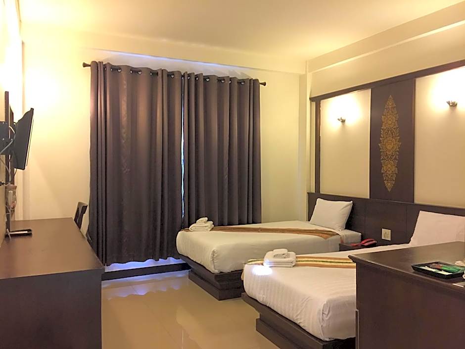 Amonruk Hotel 2