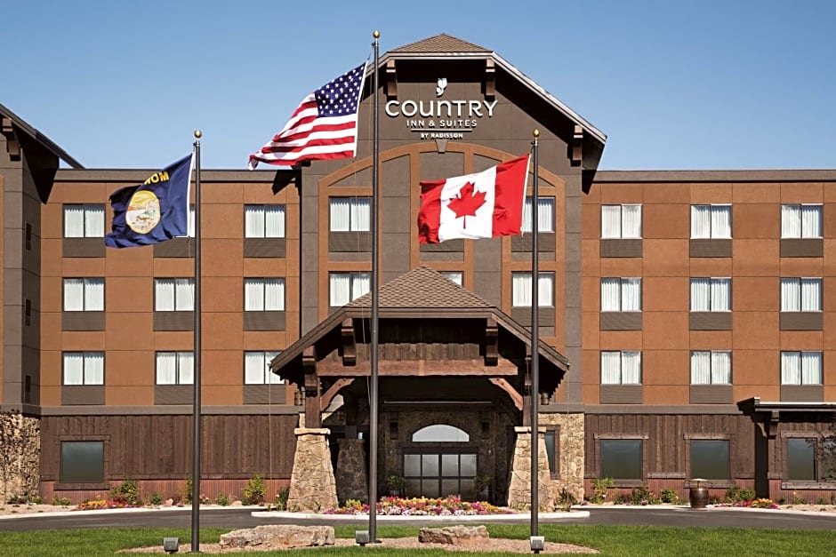 Glacier International Lodge