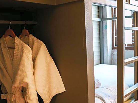 Azure Hostel Bangkok