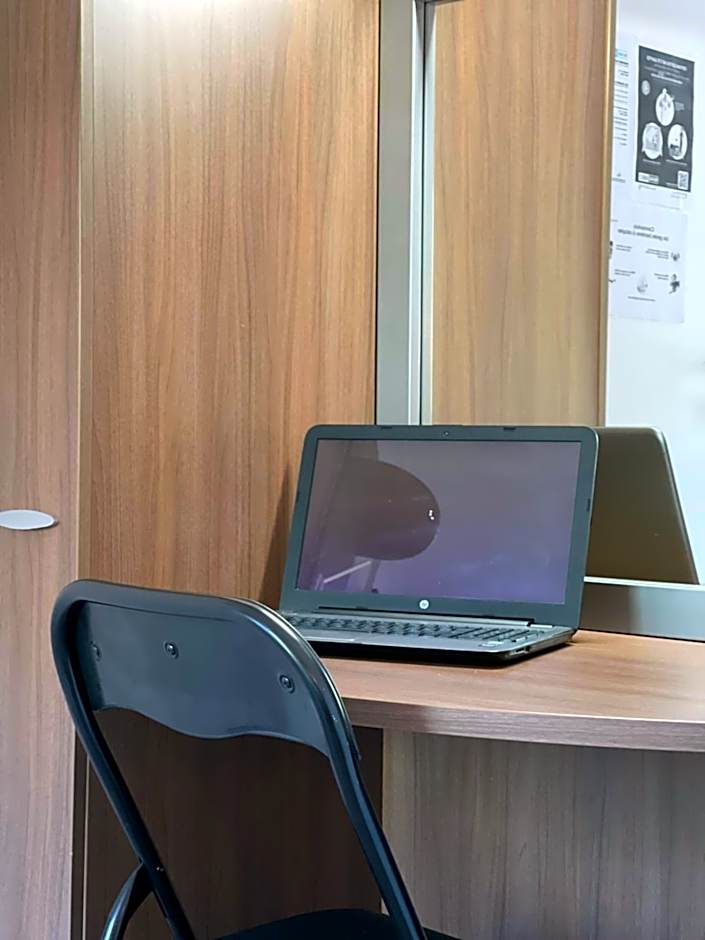 Kyriad Direct Val de Reuil