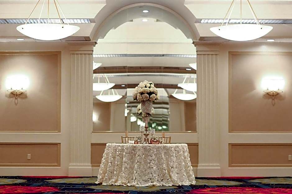 Crowne Plaza Hotel Virginia Beach-Norfolk By IHG