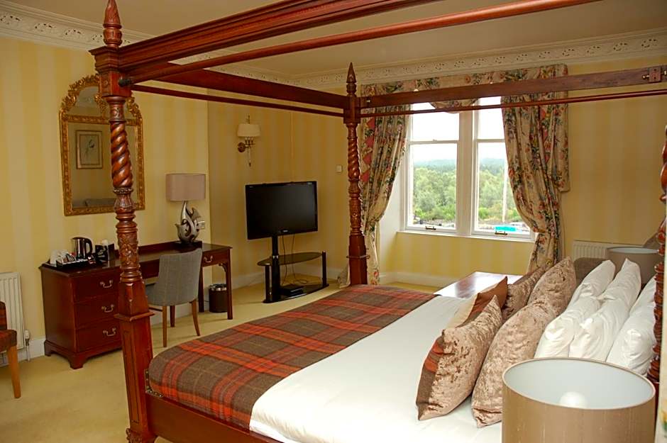 Boat Country Inn and Restaurant