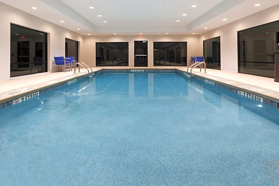 Holiday Inn Express Fayetteville By IHG