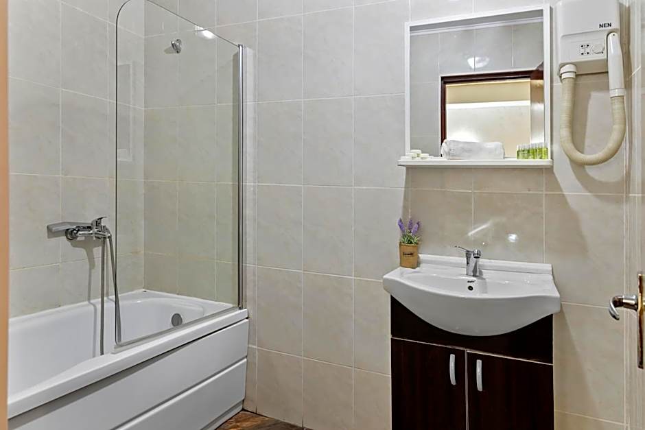 Hotel Charter Otopeni