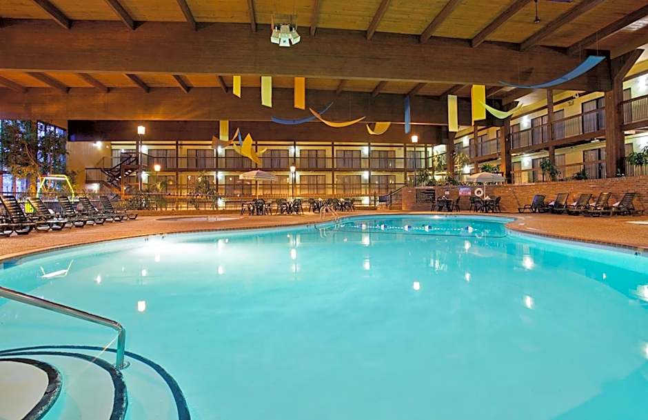 Holiday Inn At Six Flags Saint Louis By IHG