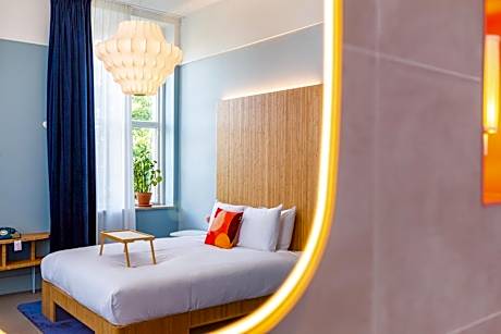 Vie Via - Your Hotel