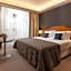 Hotel More