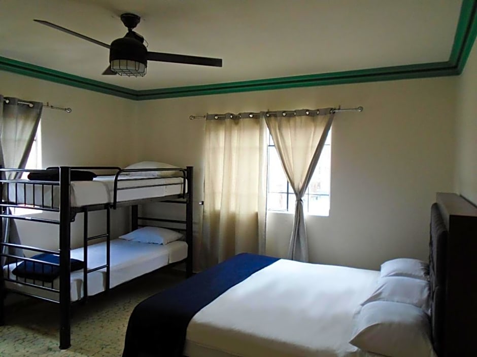 Paulina Youth Hostel