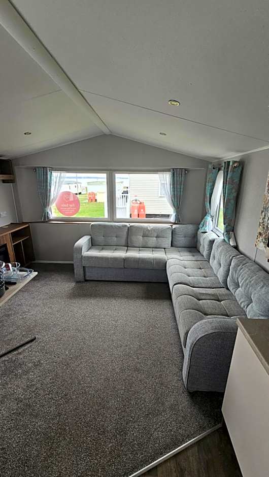 Haven Kent Coast Allhallows sleeps 8