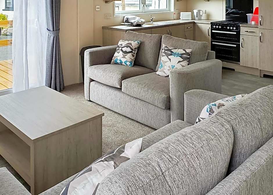 Castaways Beach Resort