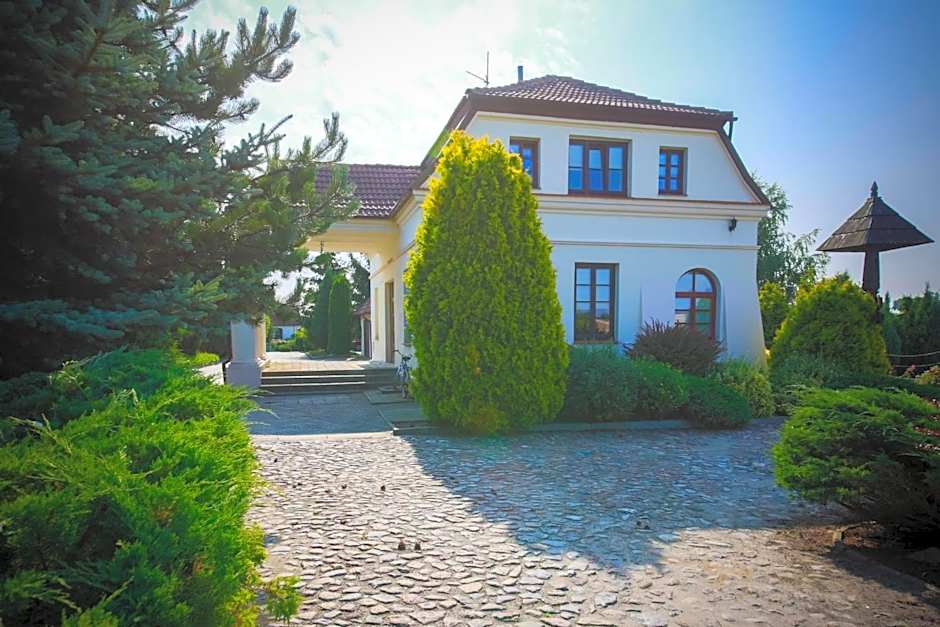 Dwór Bogucin Hotel&Restauracja