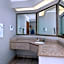 Days Inn and Suites by Wyndham Kansas City South