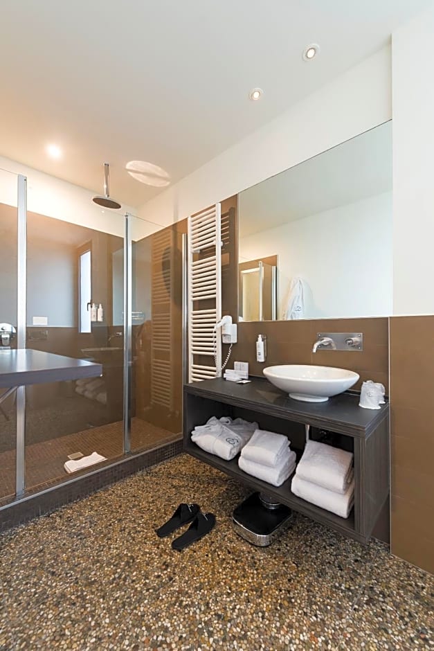 Elizabeth Lifestyle Hotel