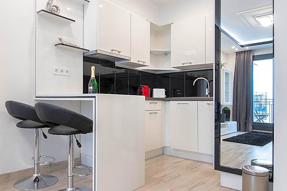 Chill 'N' Joy Boutique suites