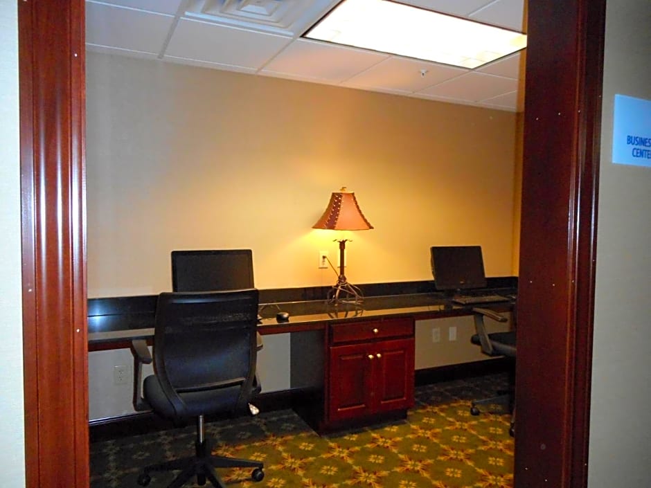 Holiday Inn Express Hocking Hills-Logan By IHG