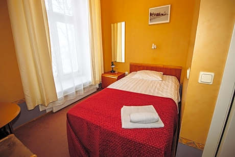 Single Room with Park View