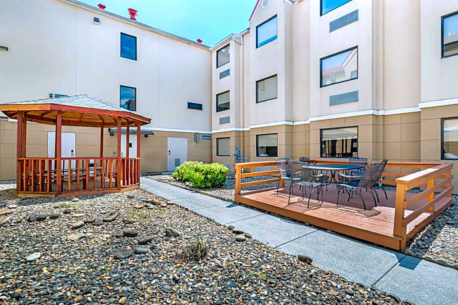 Quality Inn & Suites