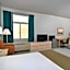 Econo Lodge Inn & Suites