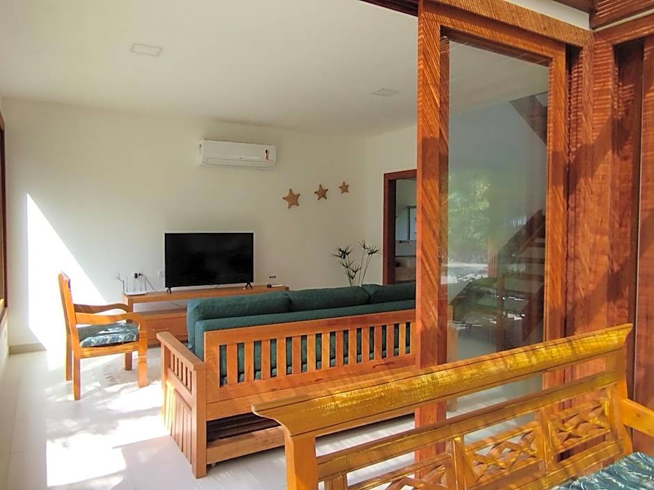 Kíria's Village Beach House