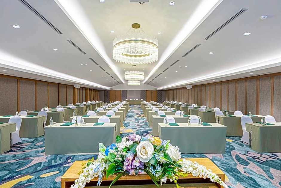Phuket Merlin Hotel