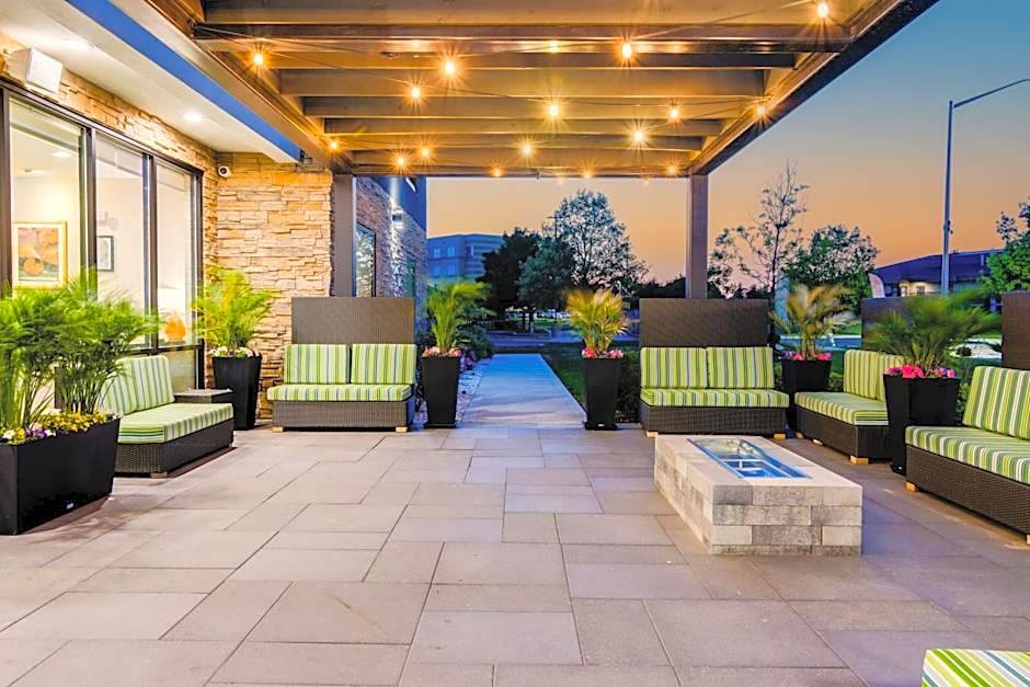 Home2 Suites by Hilton Bolingbrook Chicago