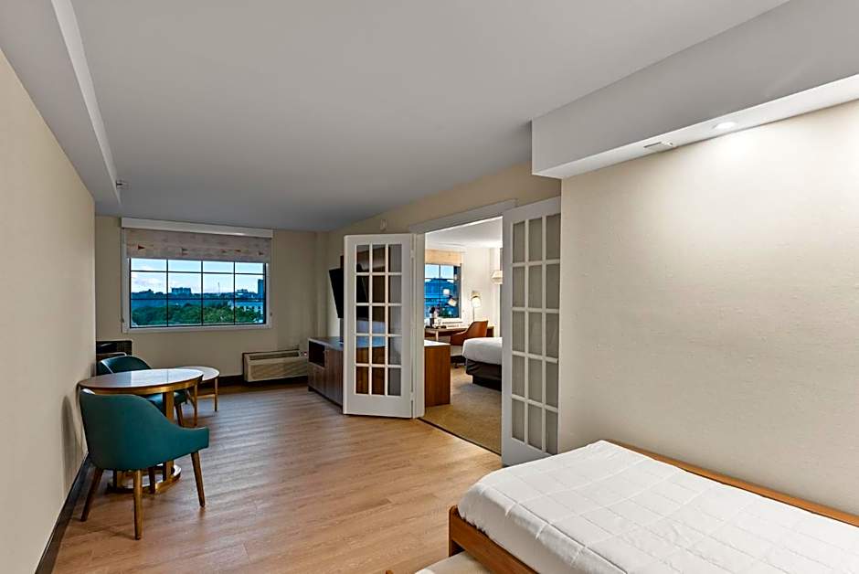 Holiday Inn Niagara Falls State Park Entry By IHG