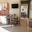 Helen's Studios & Apartments