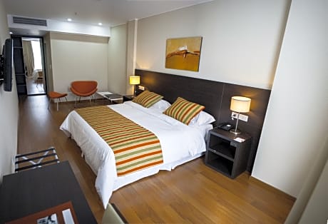 DOUBLE SUPERIOR WITH DOUBLE BED