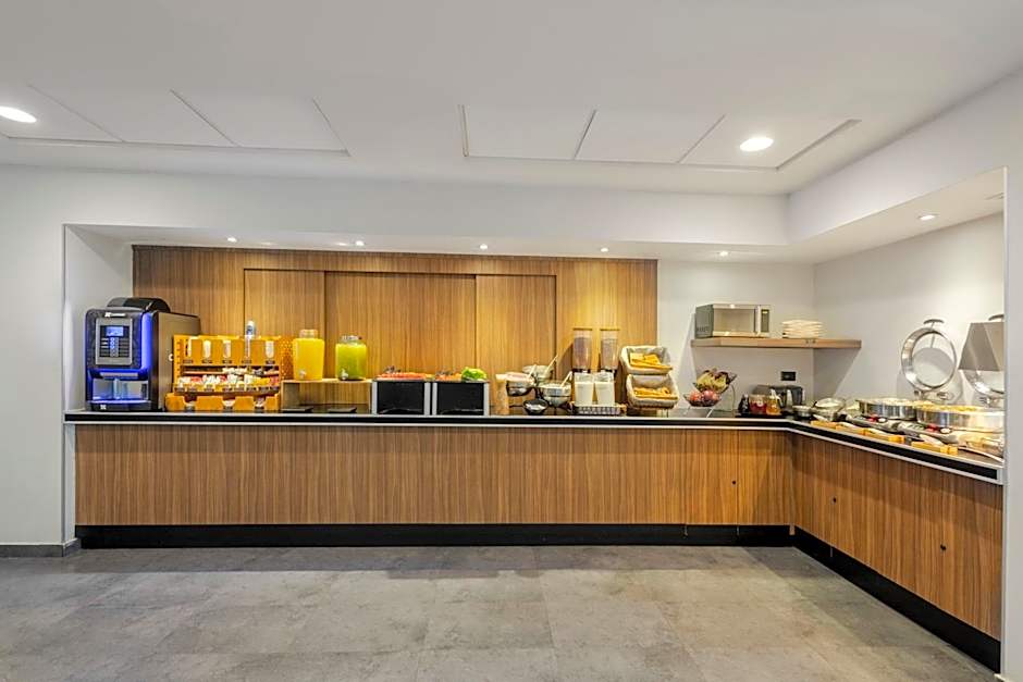 City Express by Marriott Guadalajara Aeropuerto