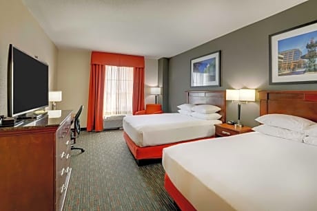 Deluxe Queen Room with Two Queen Beds