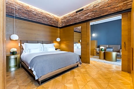 Suite with City View