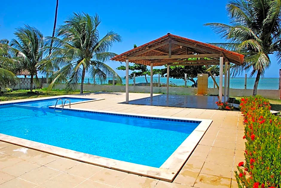 Condomínio na beira mar