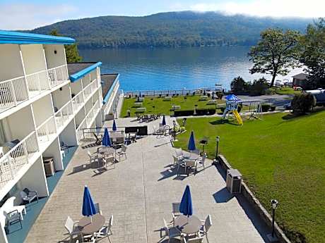 Lakefront Terrace Resort