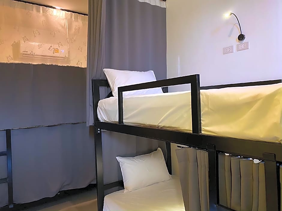 Fishtail Hostel Phuket