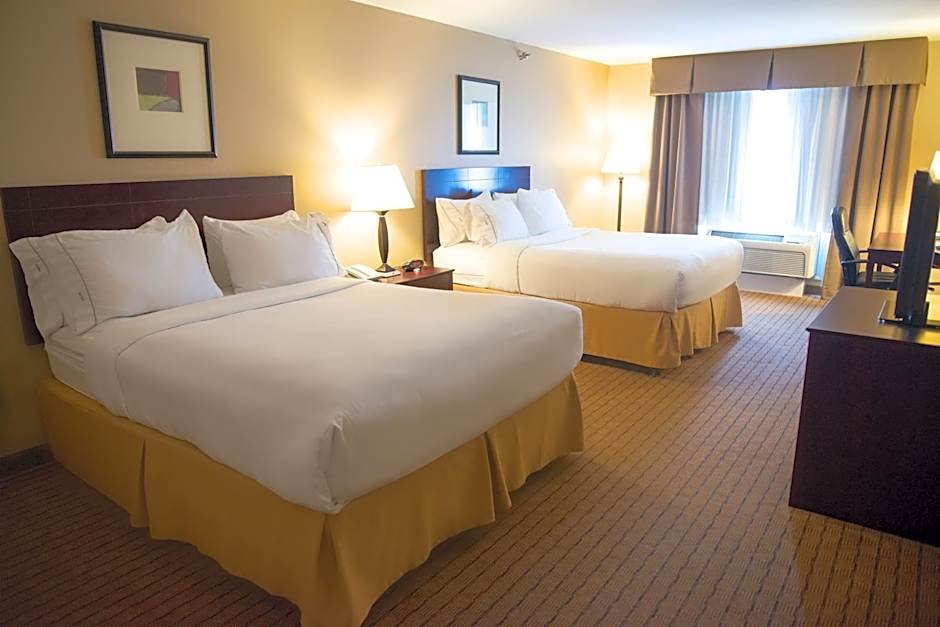 Holiday Inn Express Devils Lake By IHG