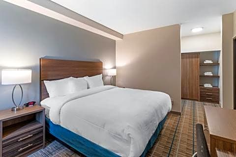 MainStay Suites Denver International Airport