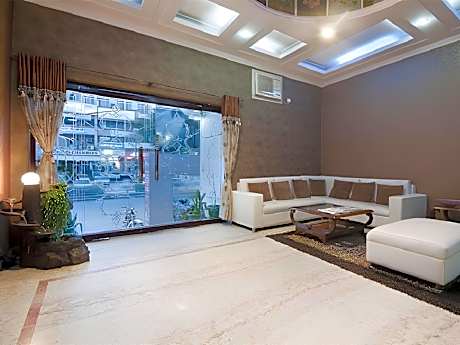 Hotel Ashoka International