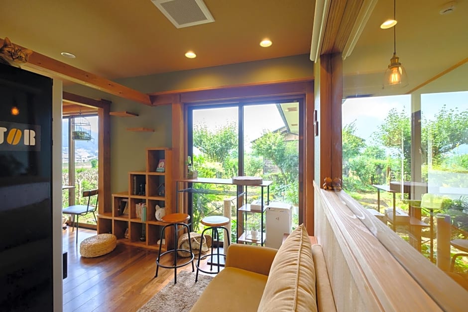 Yufuin Waraneko no Yado