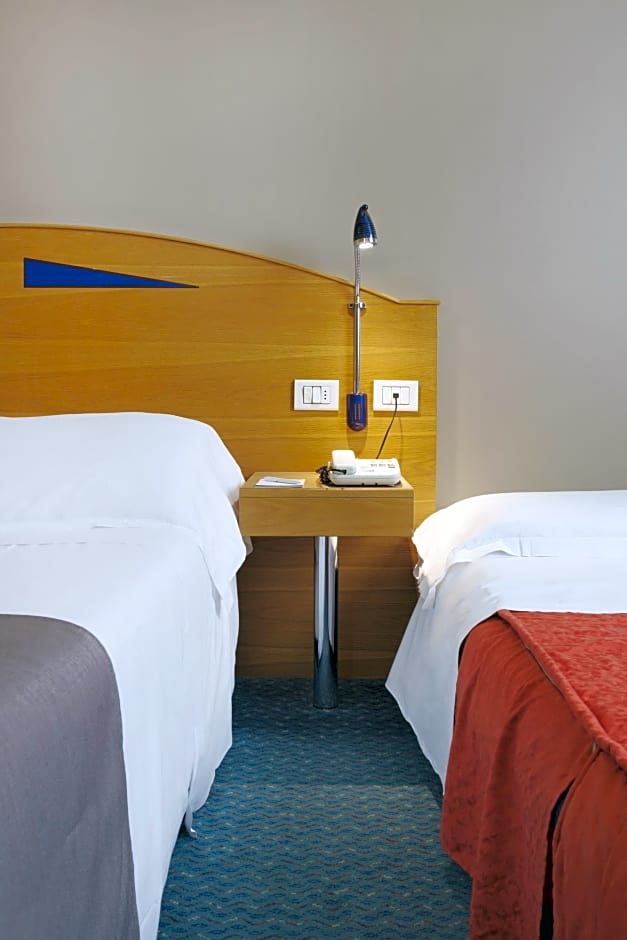 City Hotel & Suites Foligno