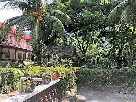 Puerto Galera Hostel