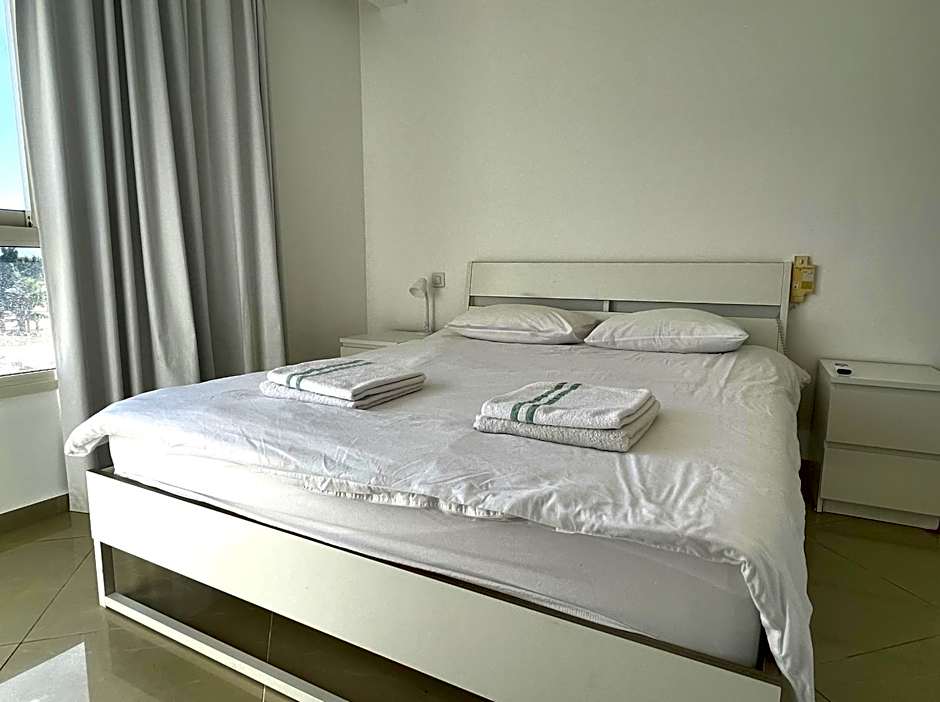 Stylish 3BR Golf Residence Eilat