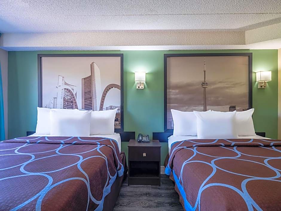 Super 8 by Wyndham Toronto East ON