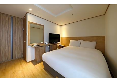 King Room with Balcony