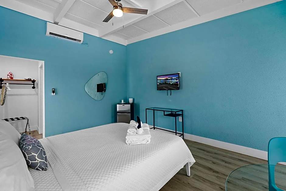 The New Yorker Miami Hotel
