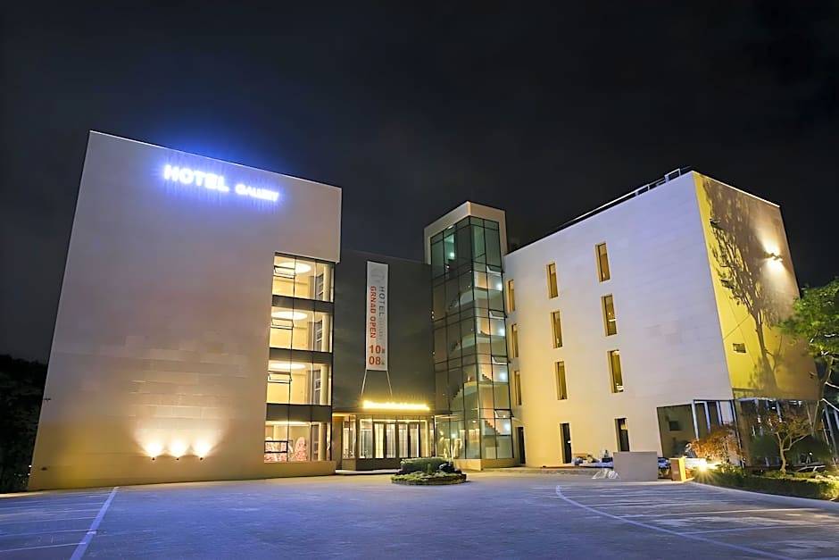 hotel gallery
