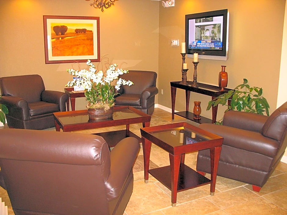 Candlewood Suites Clarksville By IHG