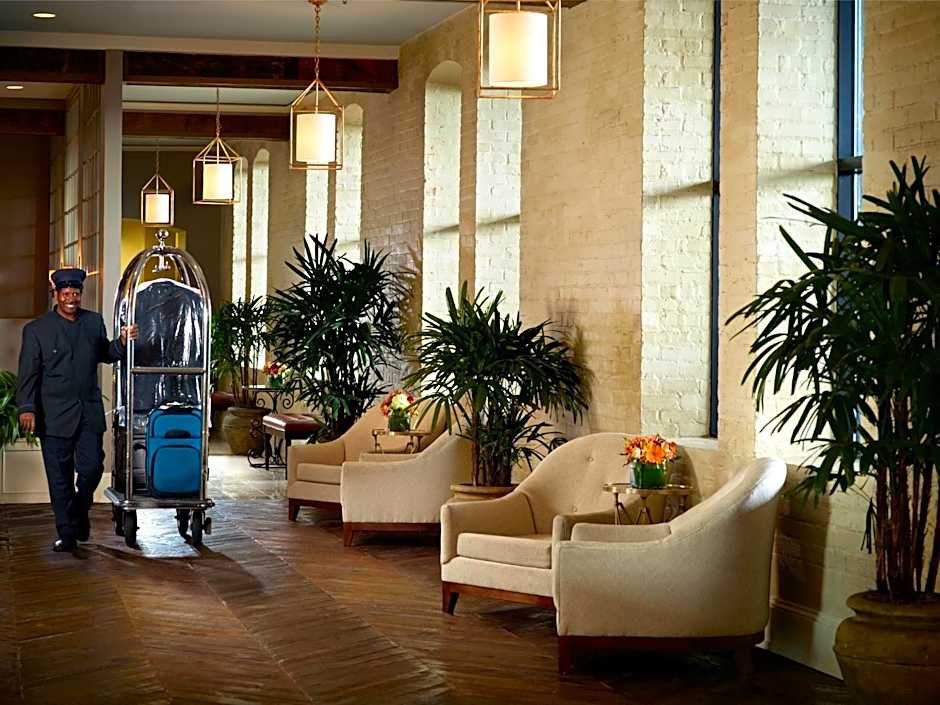 THE RIVERFRONT HOTEL NEW ORLEANS