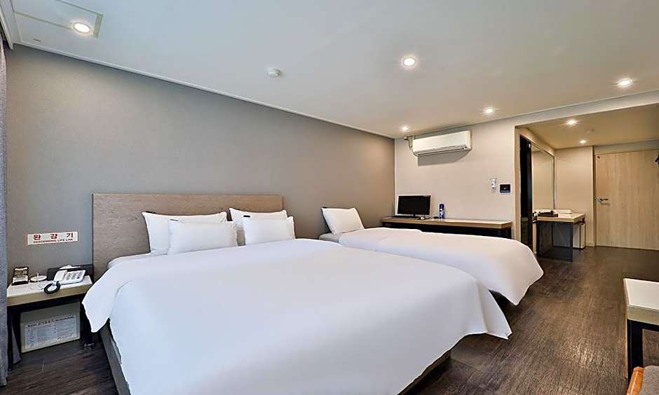 Anyang ILLOWA Hotel