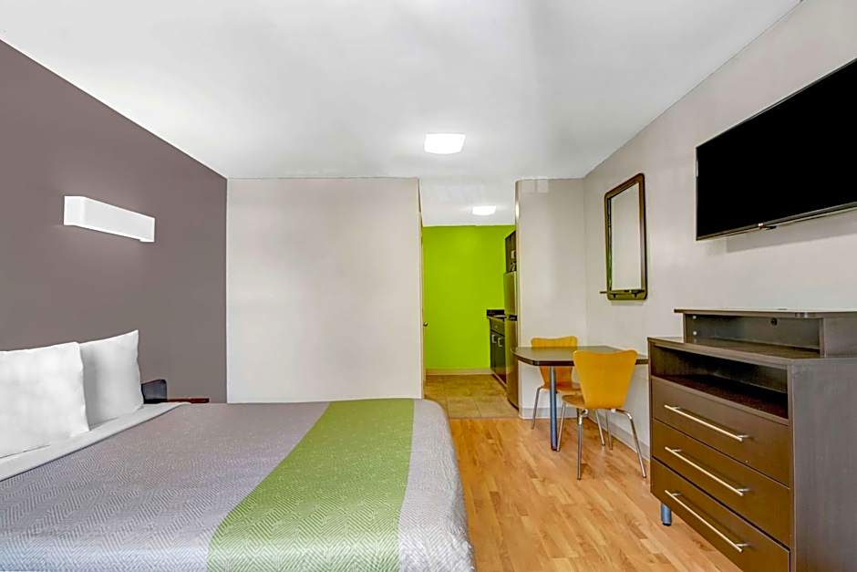 Studio 6-Atlanta, GA - Chamblee