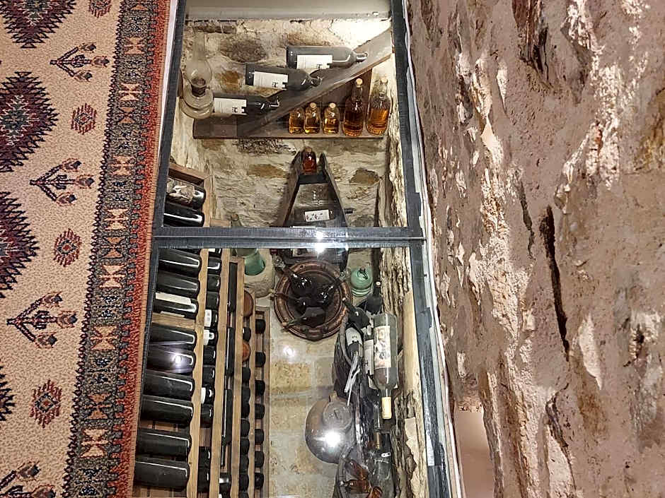 VIRSA BOUTIQUE ROOMS